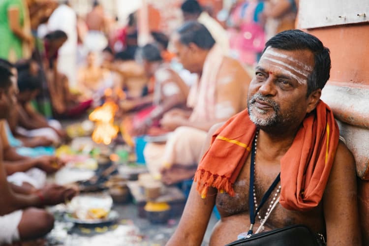 Hindu Ritual by Ganges